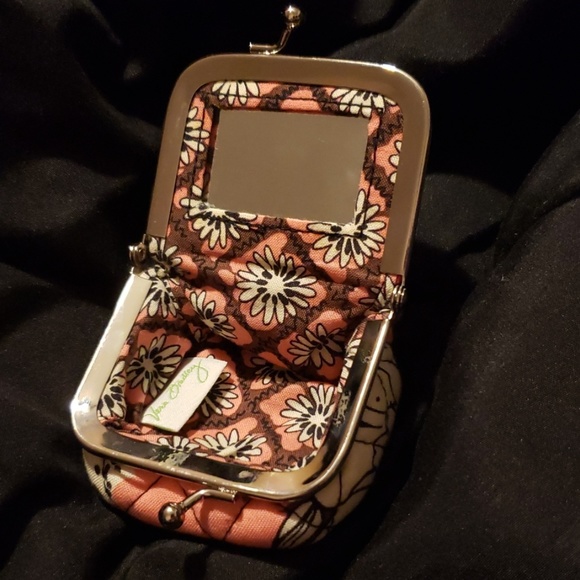 Vera Bradley Handbags - 🔴 Vera Bradley Mocha Rouge pattern contact case